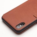 QIALINO Skórzany Pokrowiec do iPhone XS / iPhone X brązowy jasny