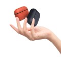 Piękne Skórzane Etui QIALINO do AirPods Pro czarne