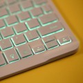 Złote Etui z podświetlana klawiaturą do Lenovo Tab M10 HD Gen 2 X306F