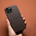iCarer Skórzane Etui Plecki Obudowa Magsafe do iPhone 13 Pro Max brązowe
