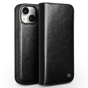 QIALINO Eleganckie Skórzane Etui do iPhone 15 czarne