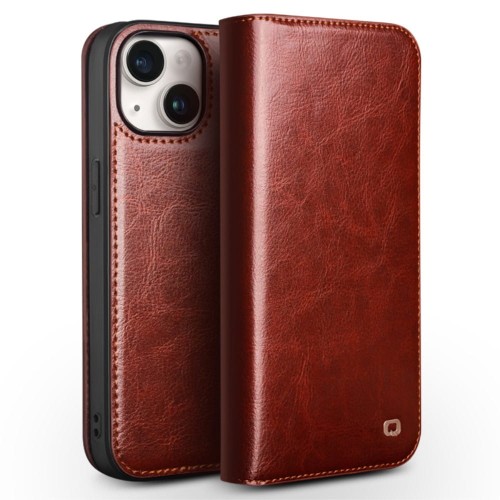 QIALINO Eleganckie Skórzane Etui do iPhone 15 Plus brązowe