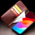 QIALINO Eleganckie Skórzane Etui do iPhone 15 Plus brązowe