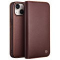 QIALINO Eleganckie Matowe Skórzane Etui do iPhone 15 Plus brązowe
