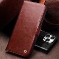 QIALINO Eleganckie Skórzane Etui Pokrowiec do iPhone 15 Pro brązowe