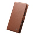 QIALINO Magnetyczne Eleganckie Skórzane Etui do iPhone 17 Pro brązowe